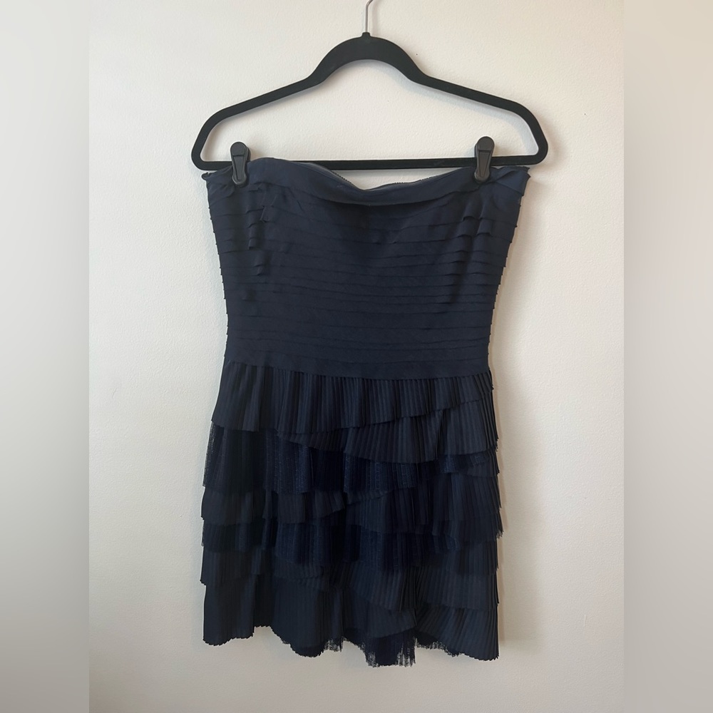 BCBGMaxaria Navy Cocktail Dress. Size 8. Good condition.